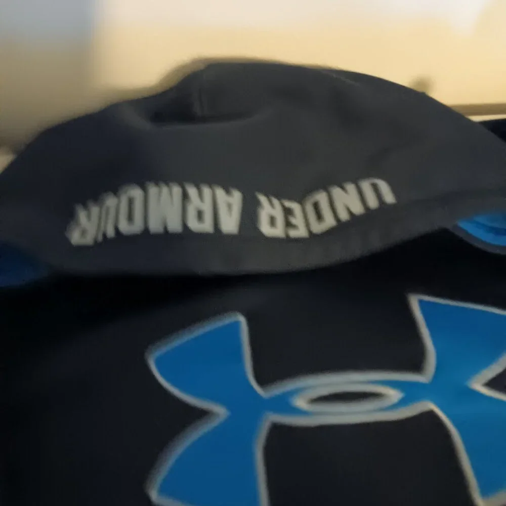 Pullover - Picture 3 of 3